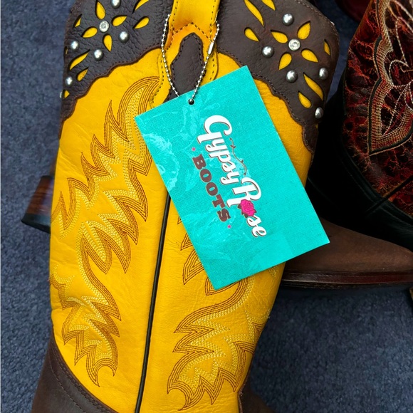 Ladies Cowboy Boots Size 8 - Picture 1 of 5